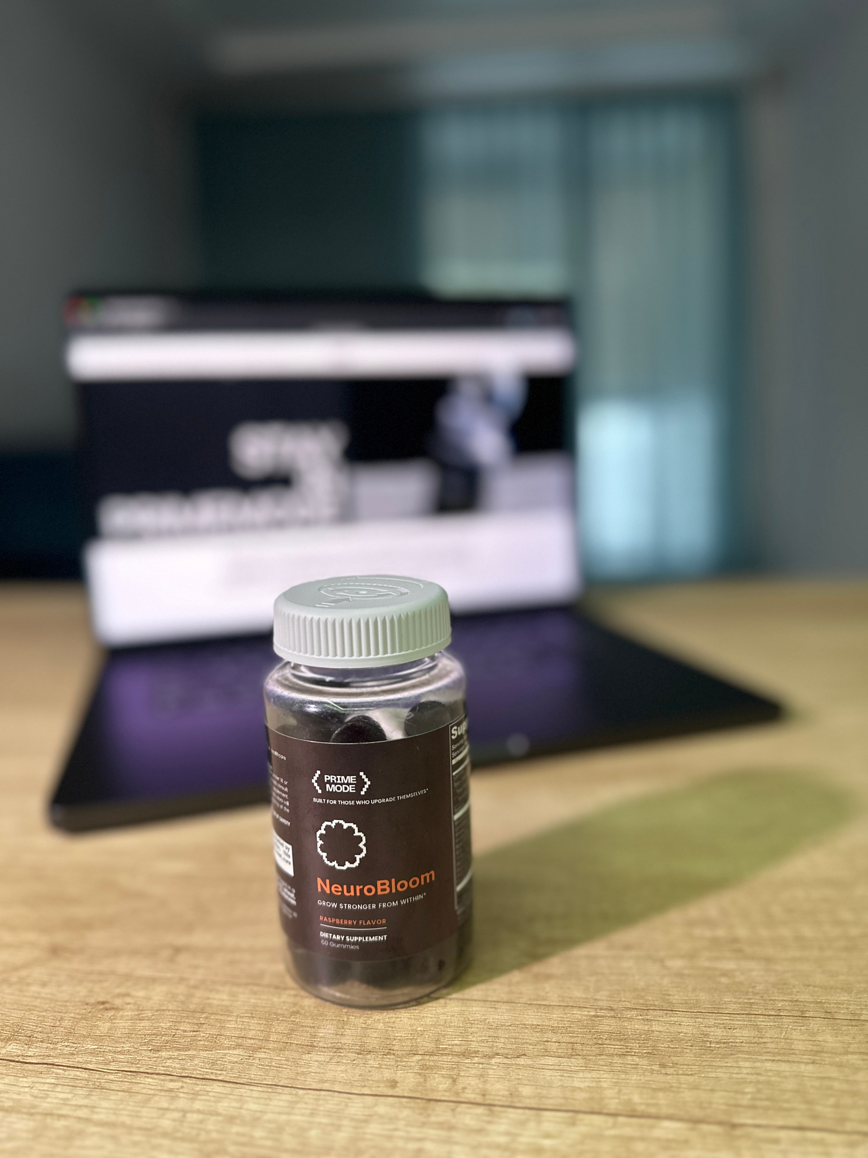 NeuroBloom mushroom gummies in a study setting – focus, memory and daily performance support